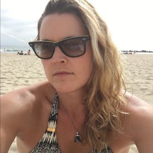 Meet your Posher, Liz